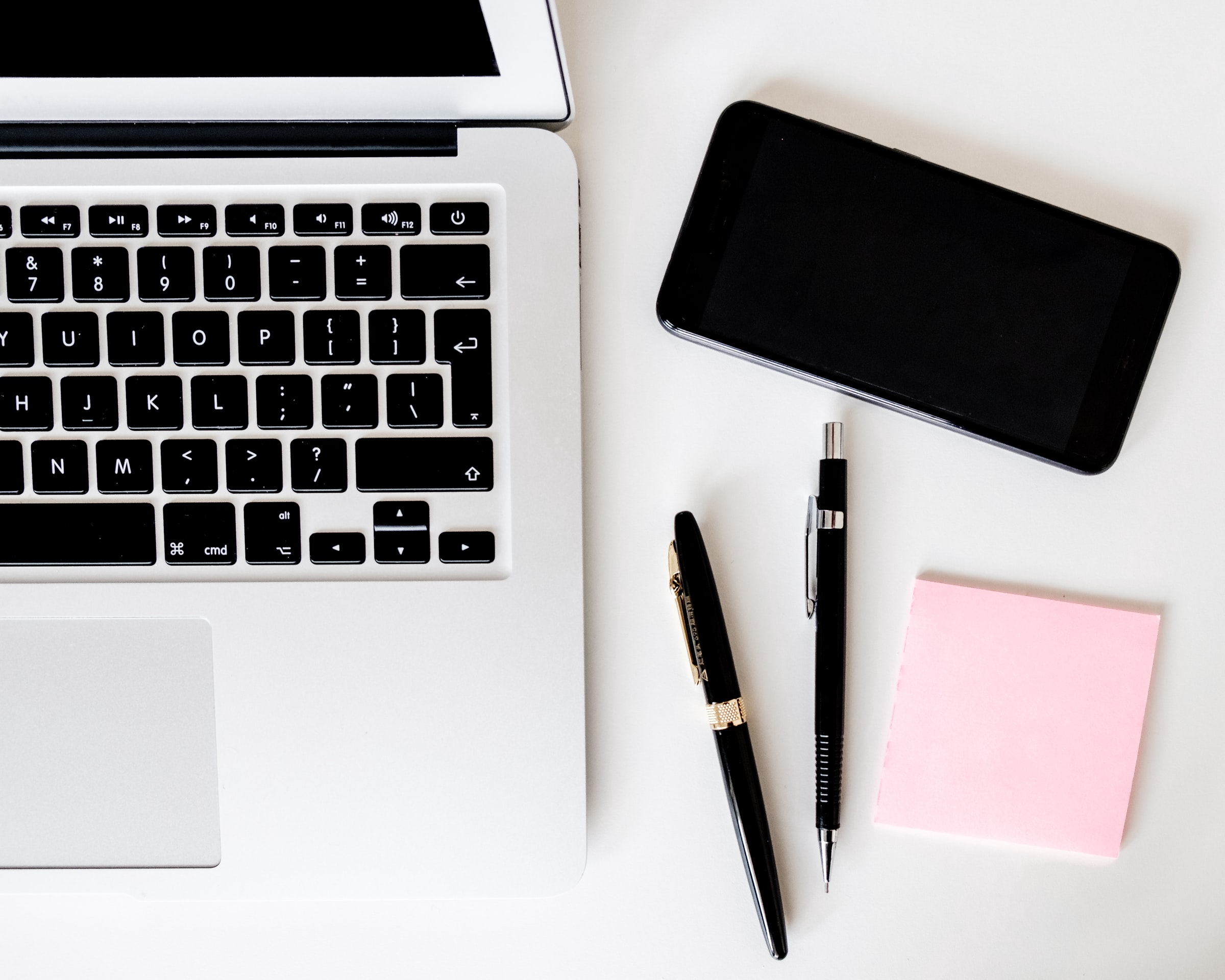 computer,desks,pens